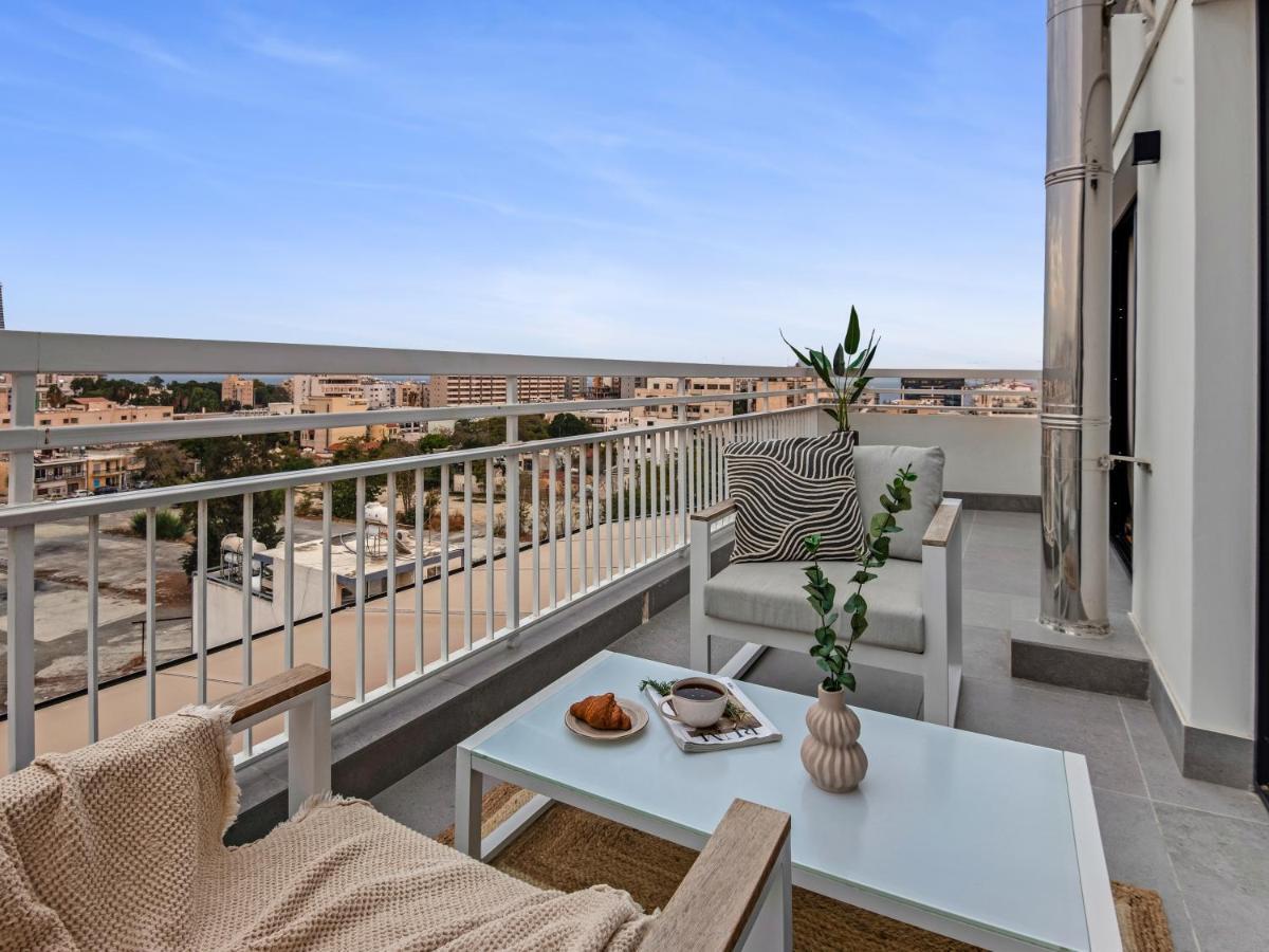 Sanders Coral Court Penthouse - Cute 3-Bedroom Apartment With Balcony 레메소스 외부 사진