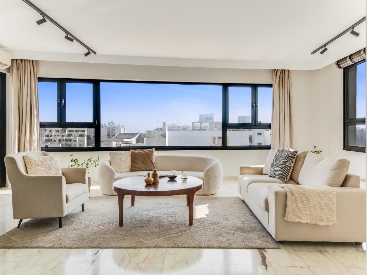 Sanders Coral Court Penthouse - Cute 3-Bedroom Apartment With Balcony 레메소스 외부 사진